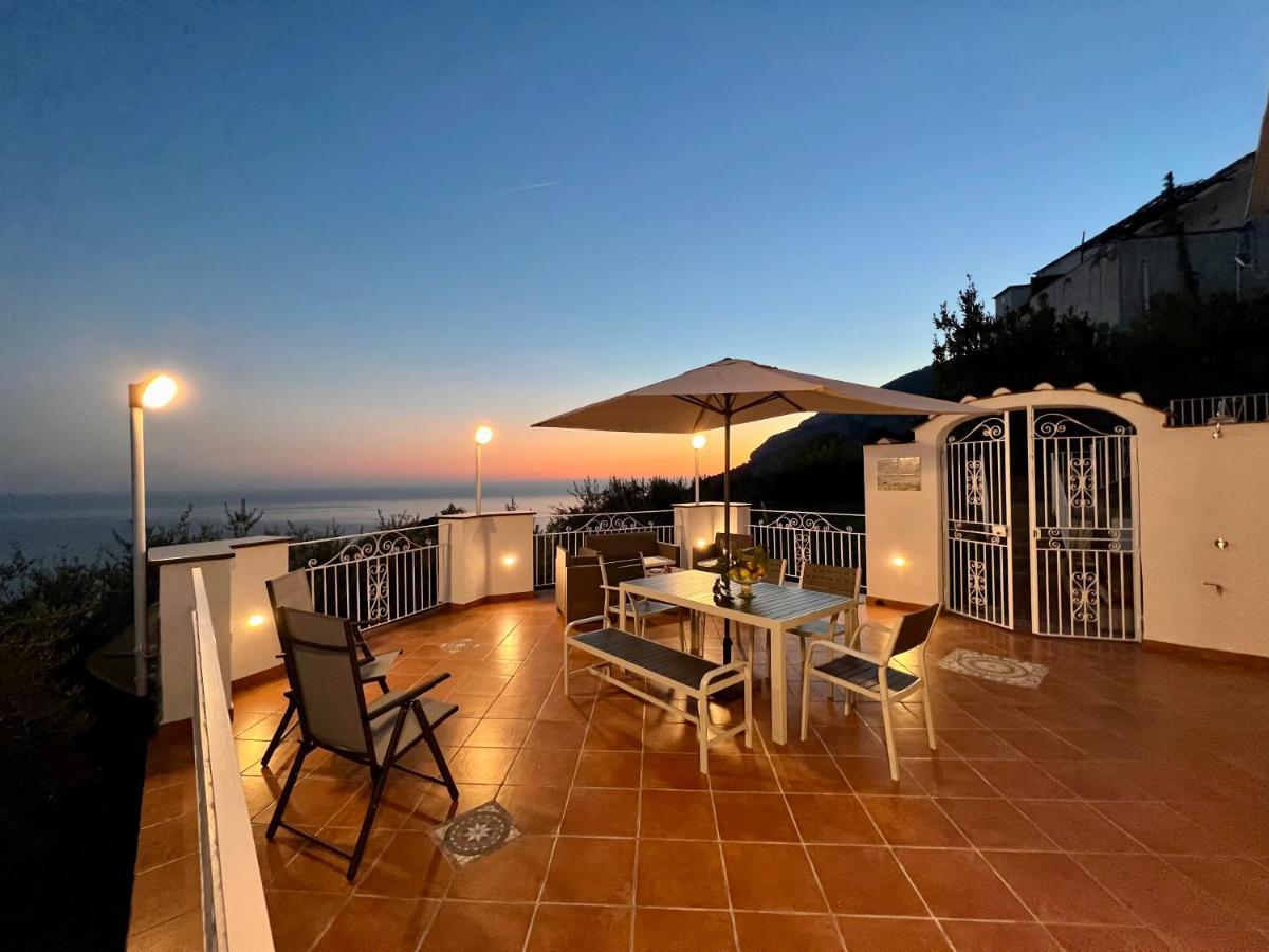Infinity Experience Casa Vacanza Incantevole Con Terrazzo 스칼라 외부 사진